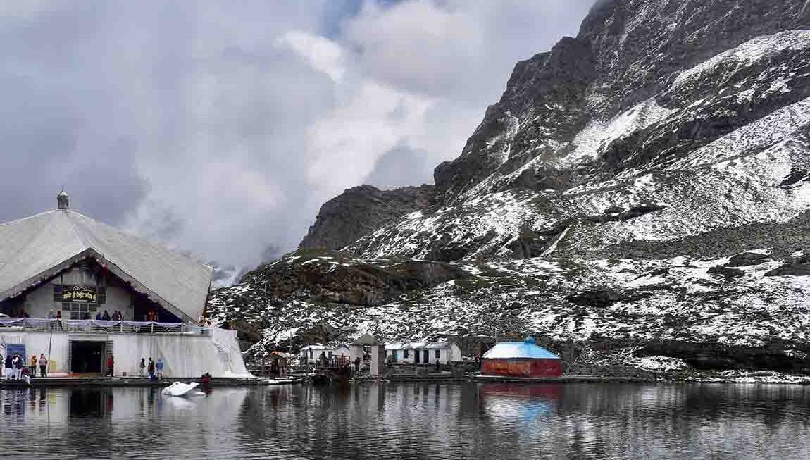 HemKund Sahib Travel Guide: Tips for a Memorable Visit