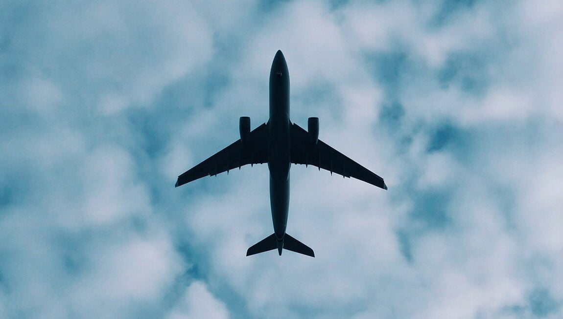 Mastering Flight Layovers: Productive & Fun Secrets.