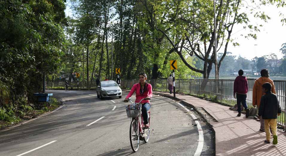 Cycling through nearby communities allows you to immerse yourself in the local culture. Interact with the locals, try traditional cuisine, and experience a basic yet charming way of life.